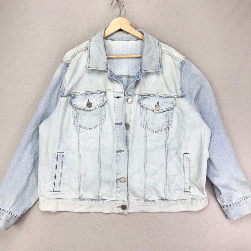 A.n.a. Denim Jean Jacket Womens 1X NWT Stretch Light Wash Trucker‎ Western